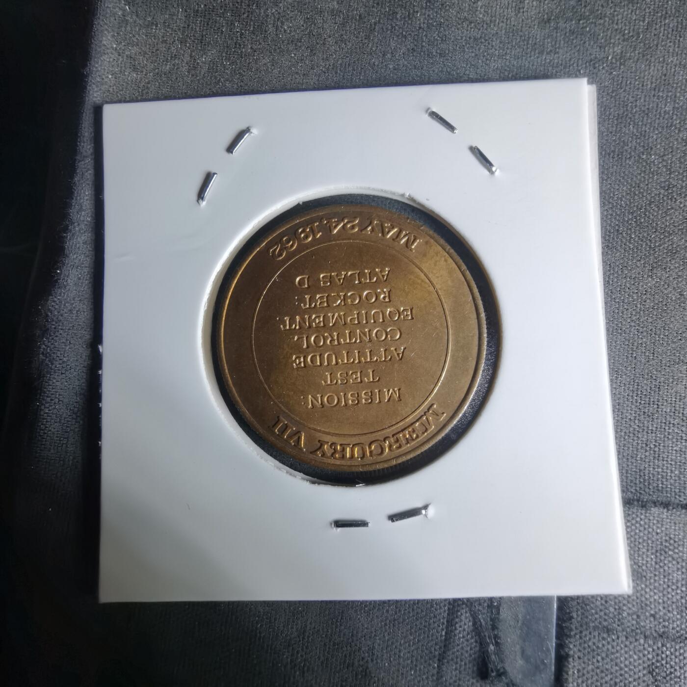 沼泽如烟--第1003场 航天纪念章