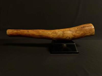 零元拍：NO.3终于在节前收到这批送出去加工的海南黄花梨随型把玩棍横财，这也许就是玩木头的乐趣吧，每一个花纹都独一无二，是自然与匠心的完美邂逅。 它保留了木材最本真的曲线，每一处起伏都像是时光在木头上留下的指纹。尺寸：405/65/35MM - 零元拍：NO.3终于在节前收到这批送出去加工的海南黄花梨随型把玩棍横财，这也许就是玩木头的乐趣吧，每一个花纹都独一无二，是自然与匠心的完美邂逅。 它保留了木材最本真的曲线，每一处起伏都像是时光在木头上留下的指纹。尺寸：405/65/35MM