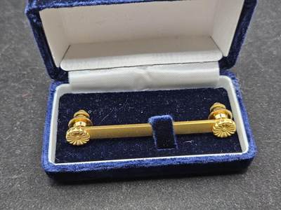 0元起拍勋章 第335期 咸鱼国勋章拍卖专场 2月25日（周三）下午6：00开始 - 菊花纹勋章挂带盒