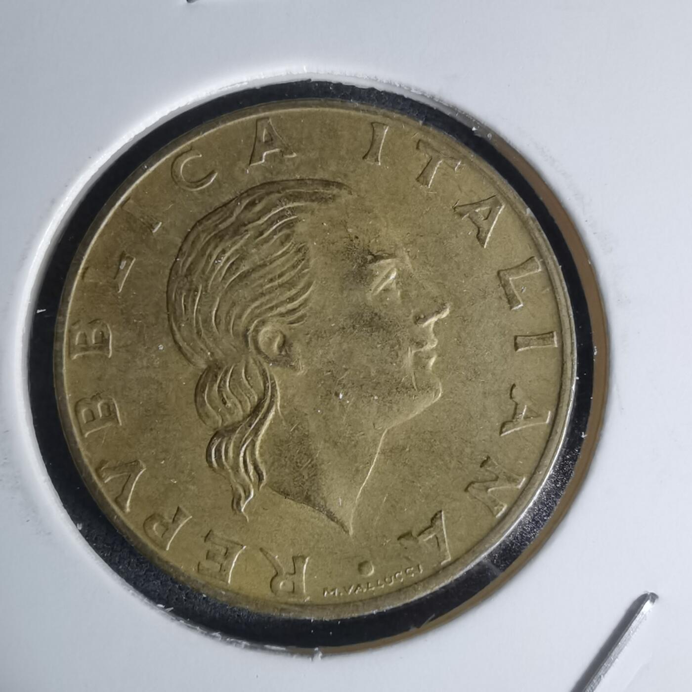 沼泽如烟--第1003场 意大利1990年200里拉