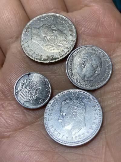 2026年第三十一场(总第二百场)英国一线回流散币新春特拍第三场(免佣金) 西班牙🇪🇸4枚：1982年5比塞塔，1987年1比塞塔，1959年10分，1995年1比塞塔