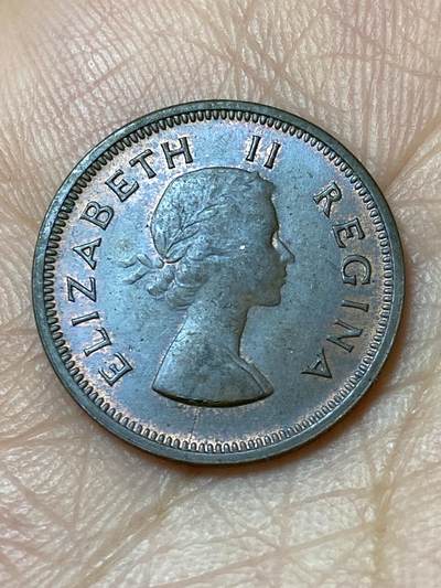 2026年第三十一场(总第二百场)英国一线回流散币新春特拍第三场(免佣金) 带光好品–英属南非1960年1/4便士(等值1法新，伊丽莎白二世青年桂冠)