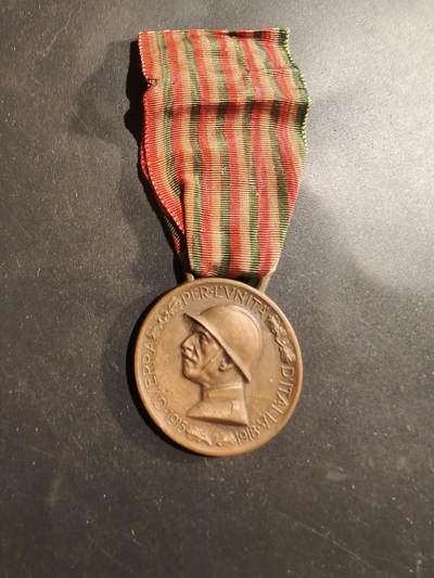 老王徽章第184期 - 意大利一战纪念章