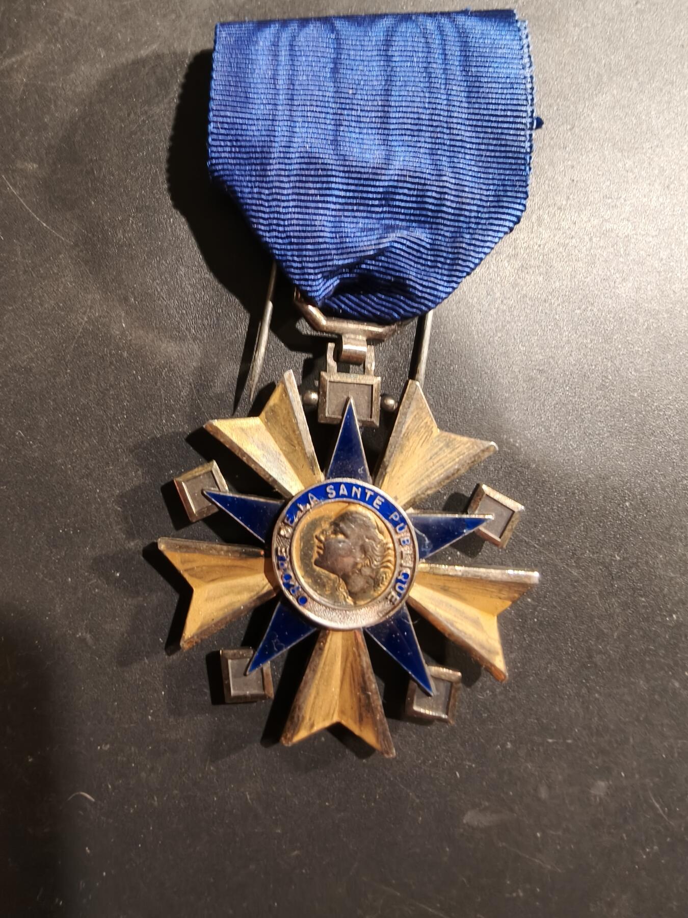 老王徽章第184期