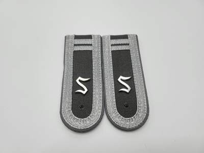 南水社第二次拍卖 - 东德军校二年级学员肩章（一对）