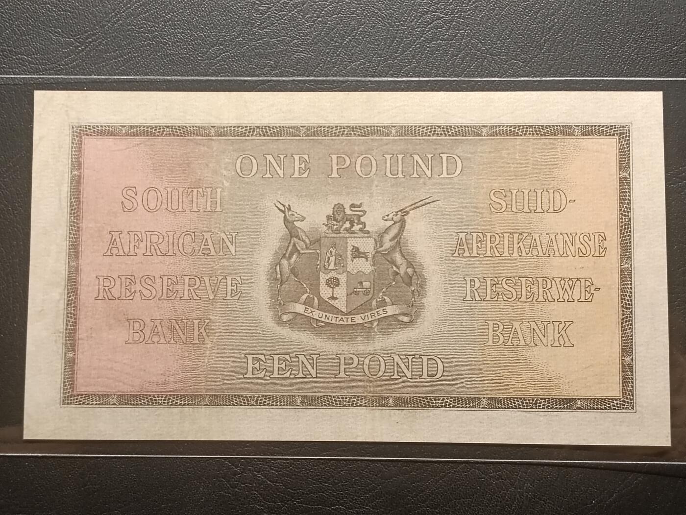 【年后首拍！】2026二月第三期，总217期 南非1939年1镑AUNC英文在上版本，稀有的二战前发行年份，布尔人发展元素的帆船牛车和国徽