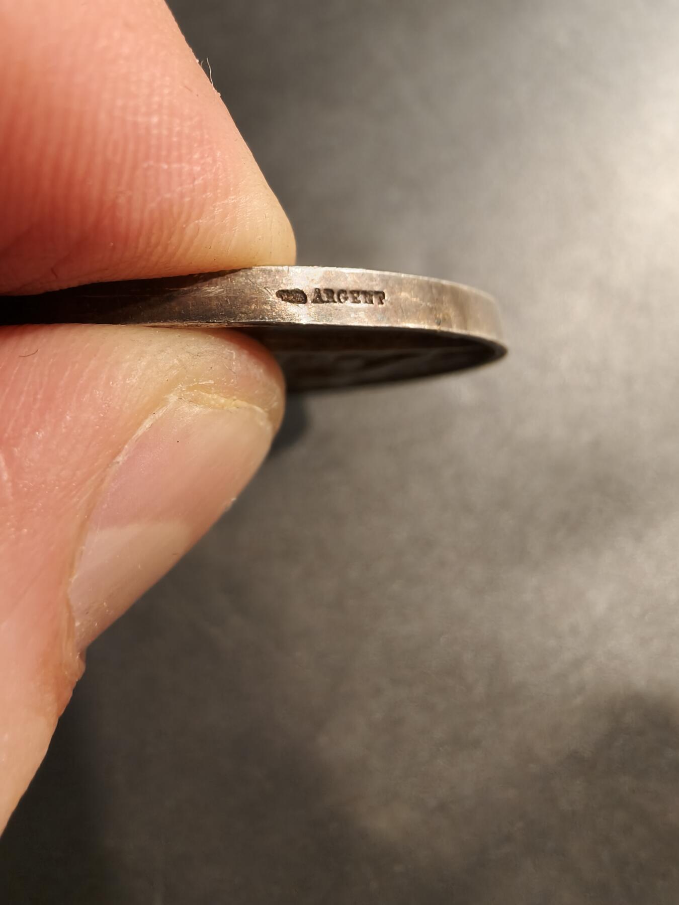 老王徽章第184期 法国枫丹白露和莫伦园艺协会大银章     1892年实发     950银     直径41mm     重量33.8g