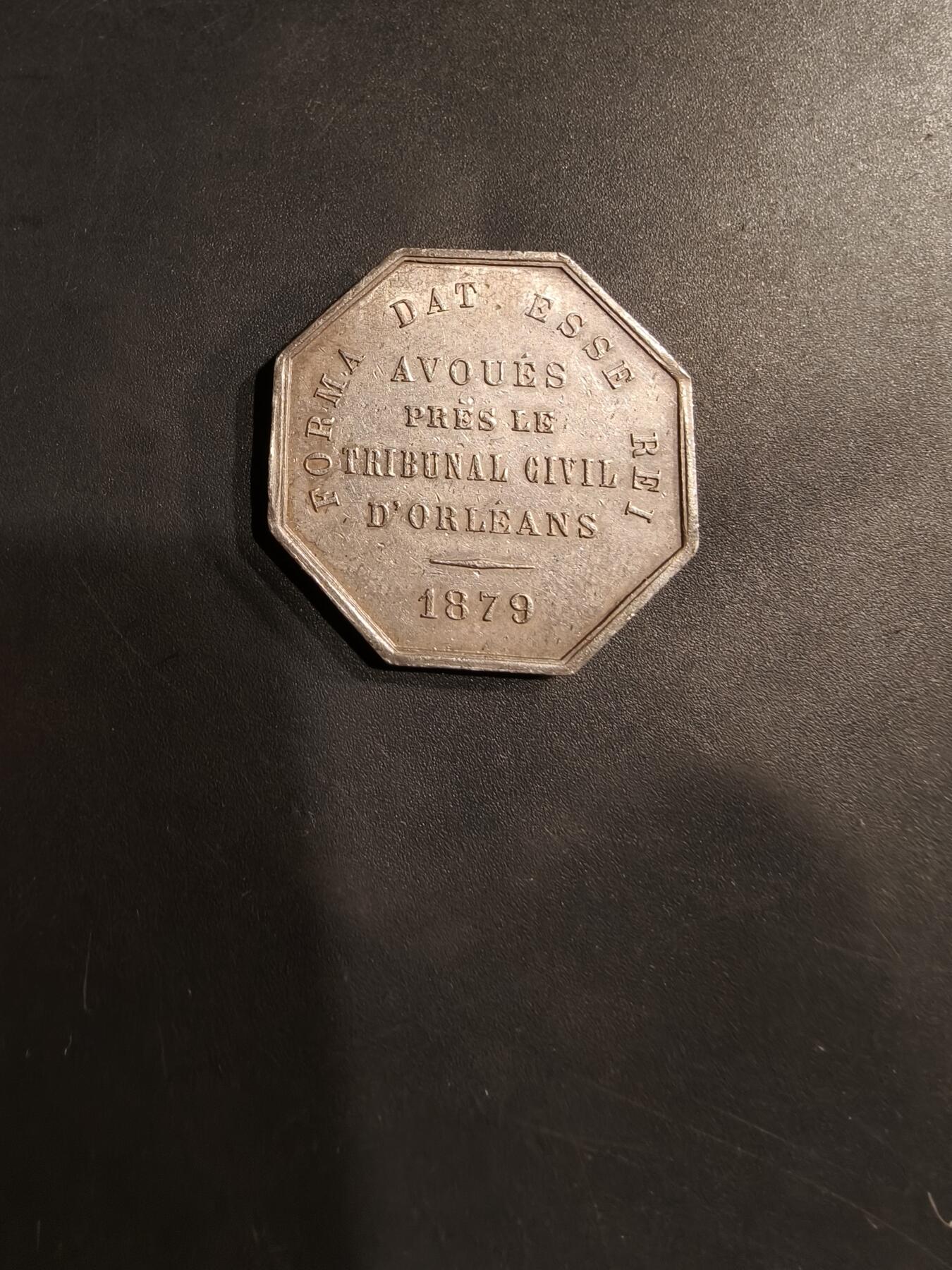 老王徽章第184期 法国1879年奥尔良民事法庭诉讼代理人八角银章     950银蜜蜂标     直径29mm    重量15.3g