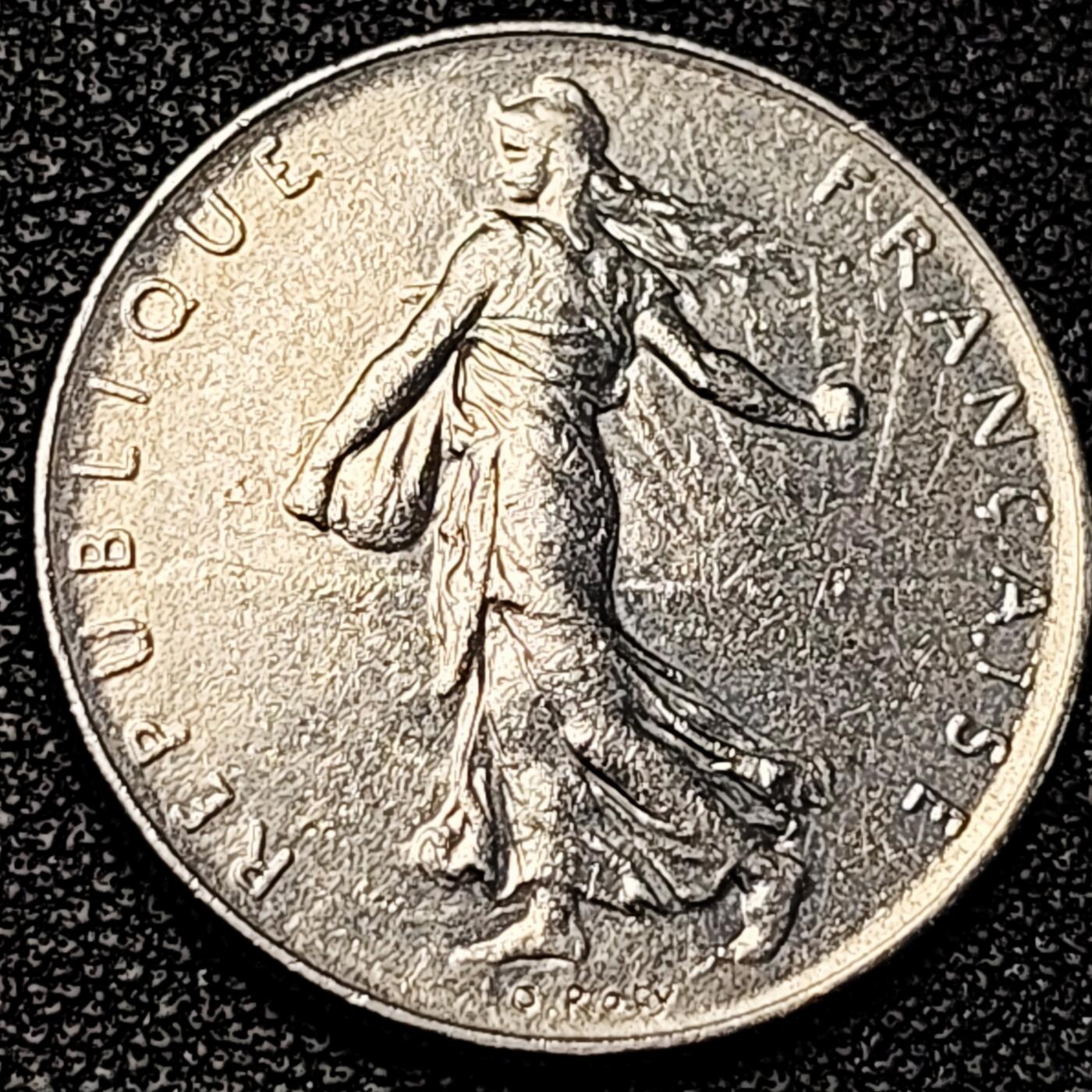 泉币菌-第195场- 新年快乐 新年第三场 本场拍品多 请提前出价 1977年 法国播种女神 1法郎硬币 24mm 