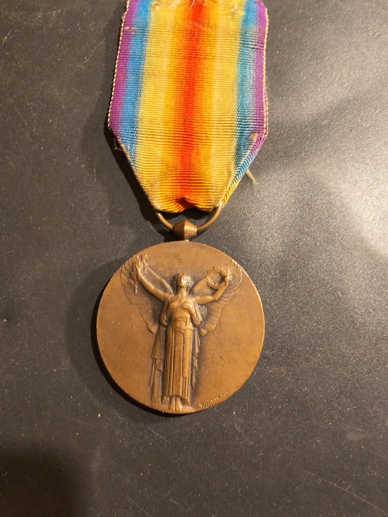 老王徽章第184期 法国一战胜利奖章