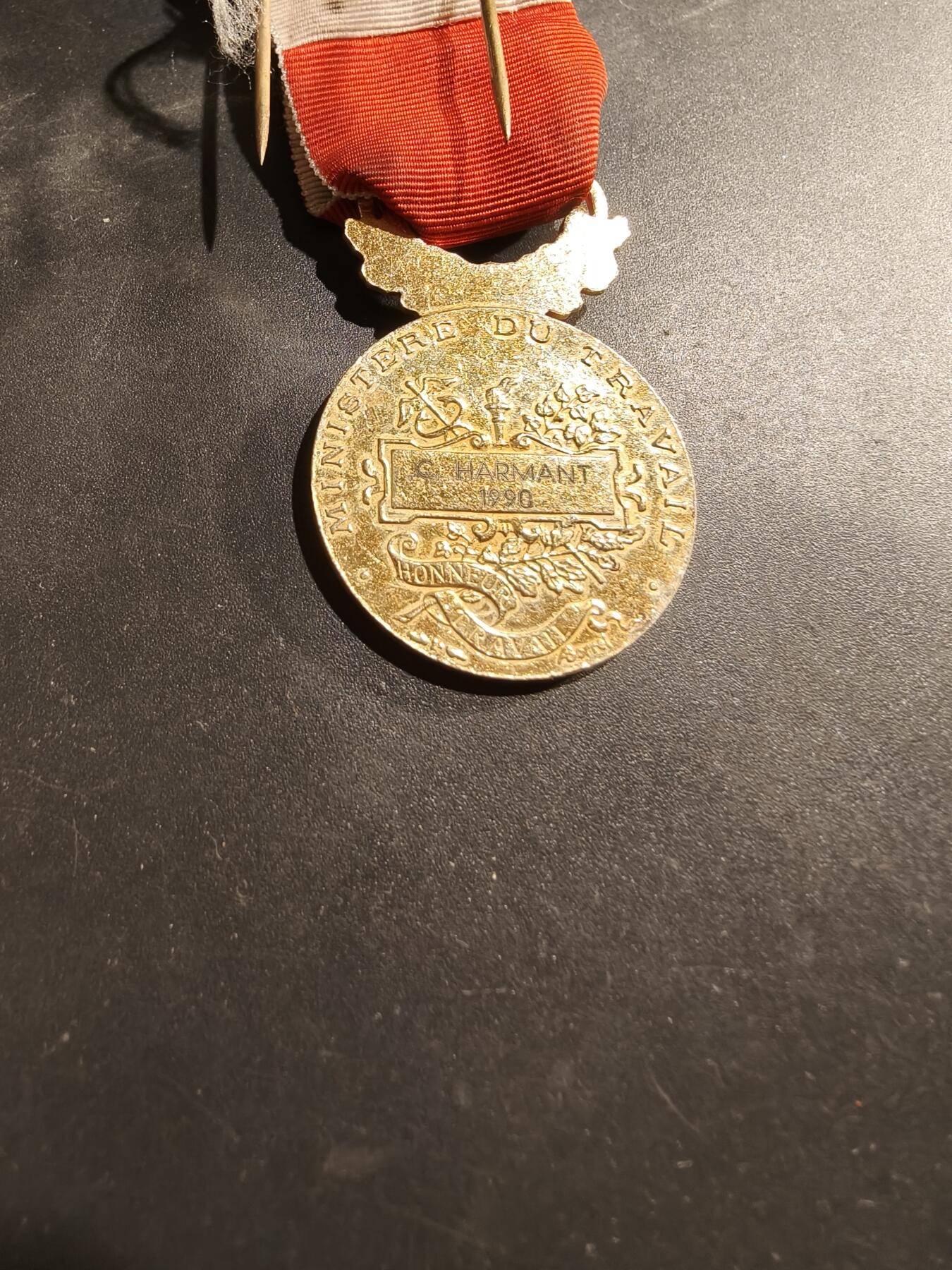 老王徽章第184期 法国金级劳工奖章    1990年实发    925银镀金   金棕榈勋饰    16.3g