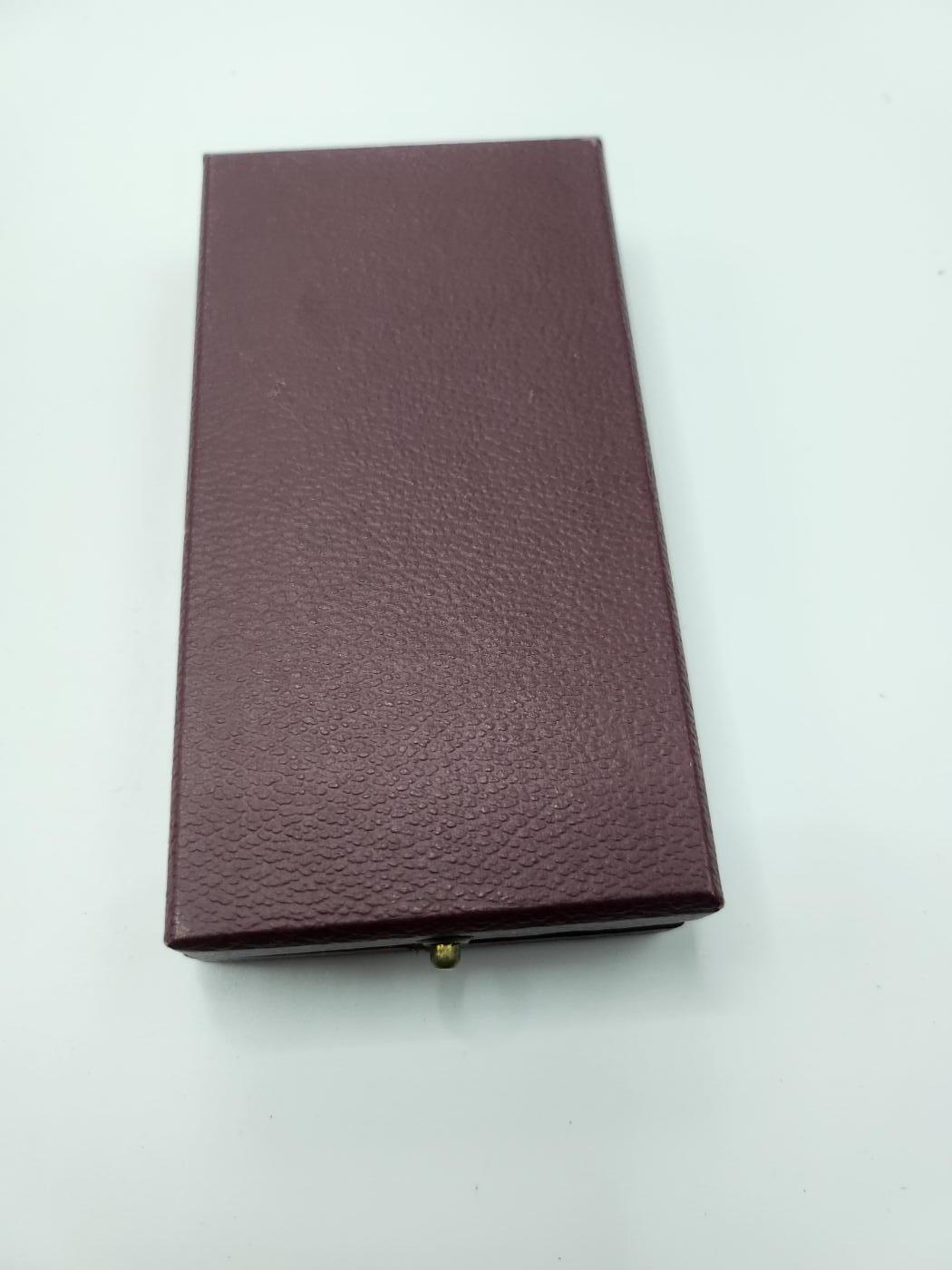 南水社第二次拍卖 德意志民主共和国人民警察忠诚服役奖章（二级/银级） 盒略齐全品相完好