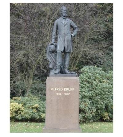 【艺术】德国艺术大章1892年 克虏伯军火商父子及雕像高浮雕大镀金章 42MM 【艺术】德国艺术大章1892年 克虏伯军火商父子及雕像高浮雕大镀金章 42MM