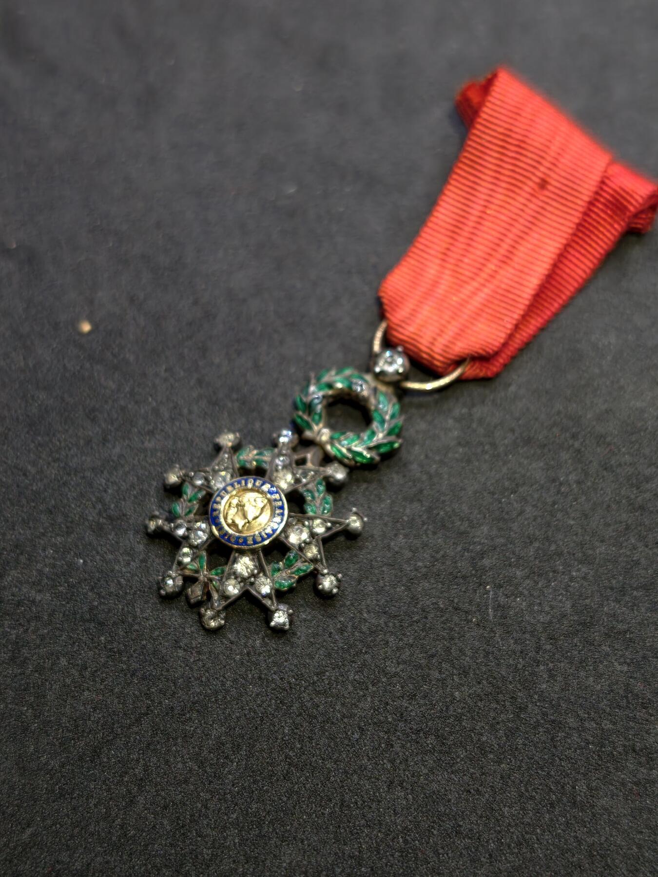 凯旋世界勋赏（持续上新中）（第22期新年大拍）（欢迎送拍）（对拍品有疑问请询问客服，不接受到手刀，出价默认拍品品相。请认真阅读拍卖规则！出价默认已认可！）（收到货请录制开箱视频，无视频概不处理问题。）