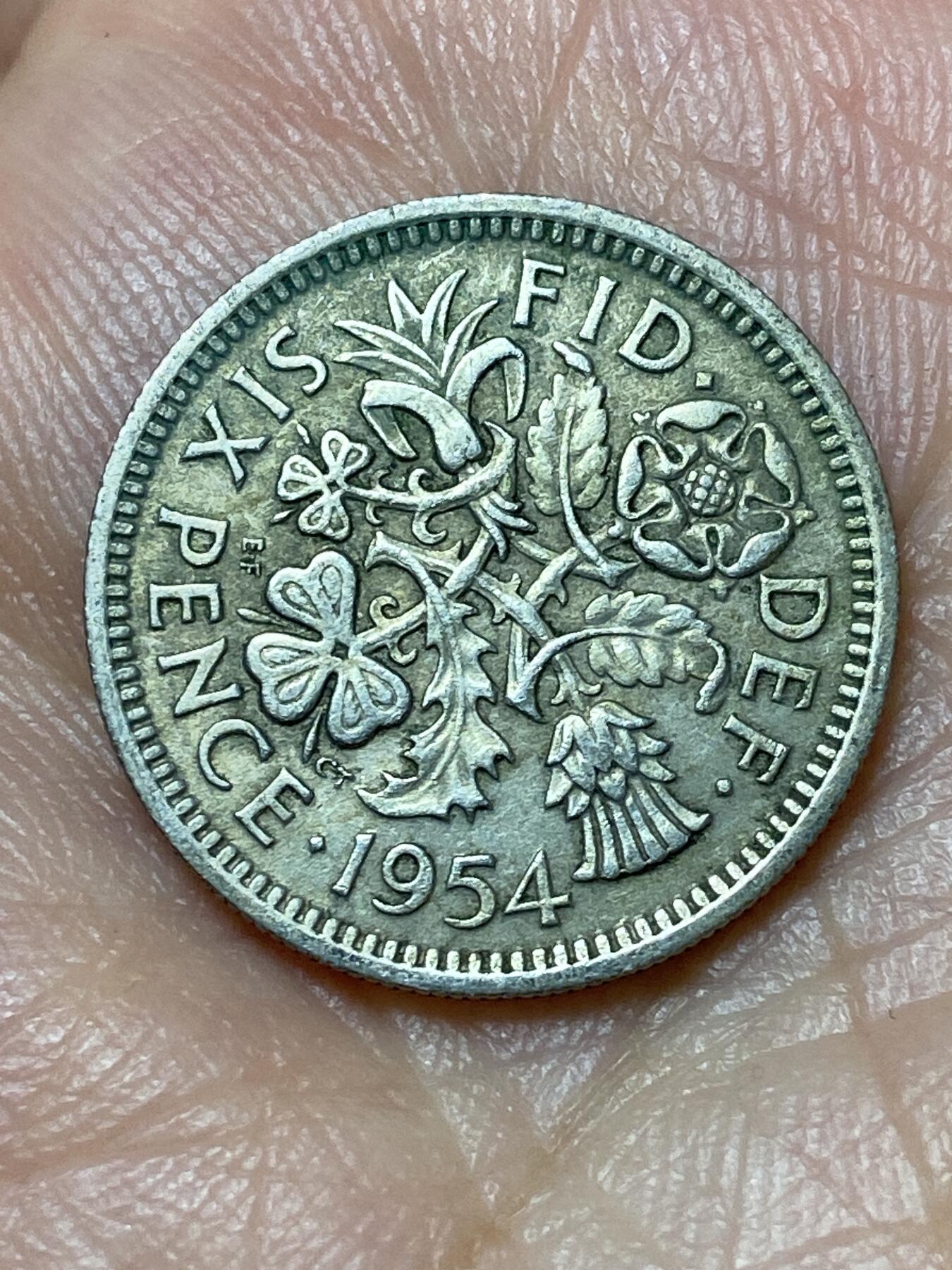 2026年第三十一场(总第二百场)英国一线回流散币新春特拍第三场(免佣金) 英国🇬🇧1954年6便士(伊丽莎白二世青年桂冠第二版，首发年)