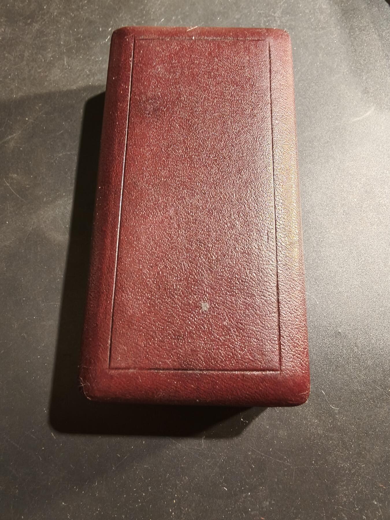 老王徽章第184期 法国骑士级战士功绩勋章    银质珐琅   野猪头银标    带原盒     20g