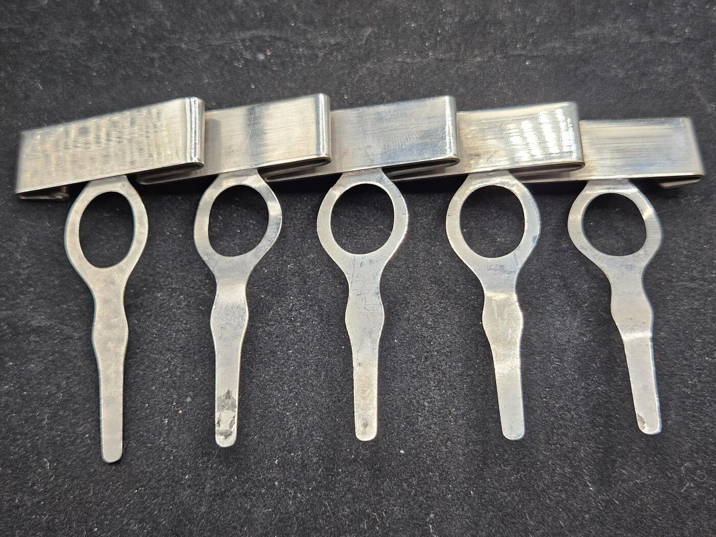 0元起拍勋章 第335期 咸鱼国勋章拍卖专场 2月25日（周三）下午6：00开始 战时勋章五连挂