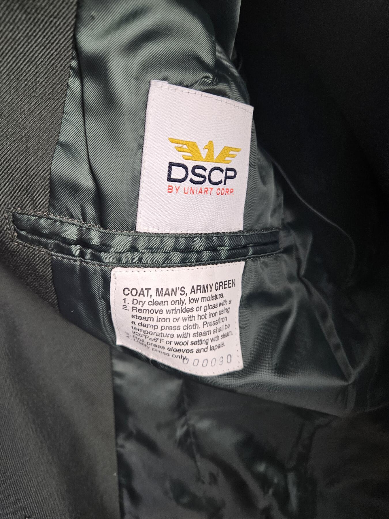 0元起拍勋章 第335期 咸鱼国勋章拍卖专场 2月25日（周三）下午6：00开始 美国陆军士官礼服一套 裤子马裤呢面料 胸围102 肩宽48 衣长76 袖长60 腰围83 裤长104