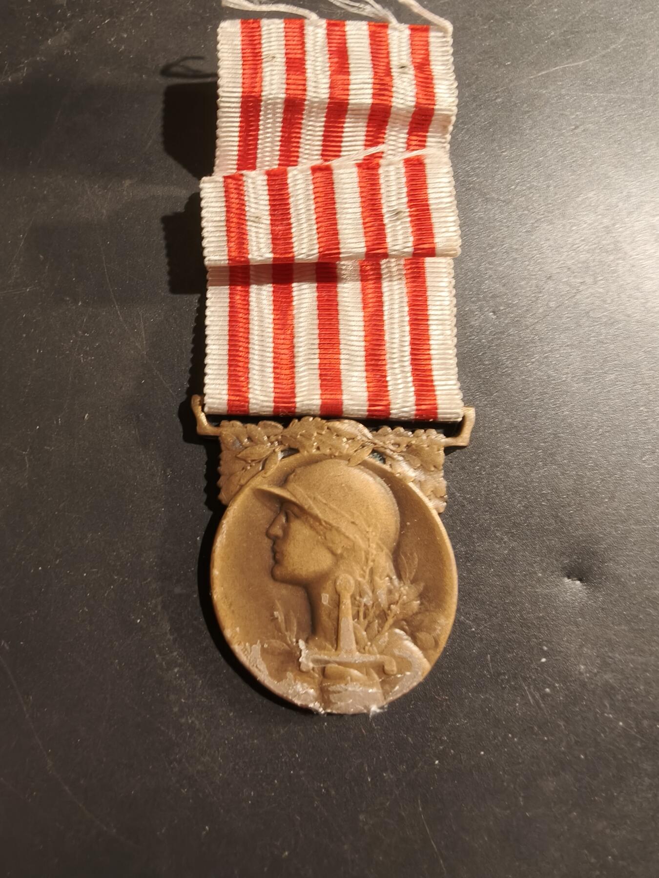 老王徽章第184期 法国一战纪念章