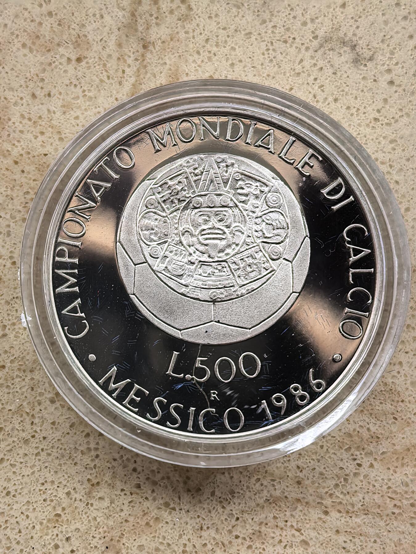 道一币馆币章第一百六十七场 原盒证 意大利1986年墨西哥世界杯500里拉精制银币