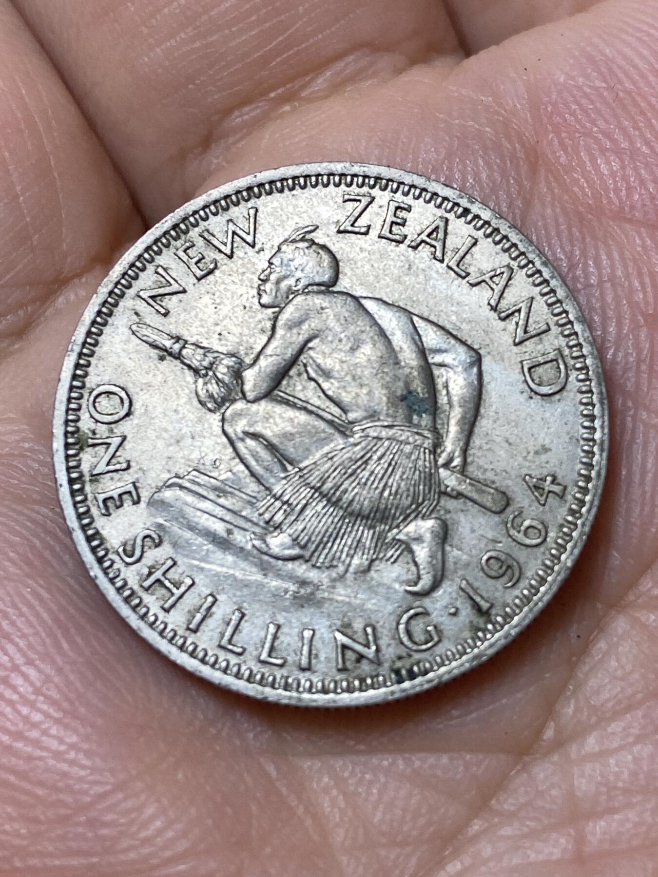 2026年第三十一场(总第二百场)英国一线回流散币新春特拍第三场(免佣金) 新西兰🇳🇿1964年1先令(伊丽莎白二世青年桂冠第二版)