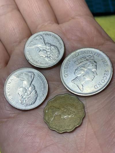 2026年第三十一场(总第二百场)英国一线回流散币新春特拍第三场(免佣金) 散币4枚：香港1976年2毫，1988年1元，加拿大🇨🇦1965年77年5分