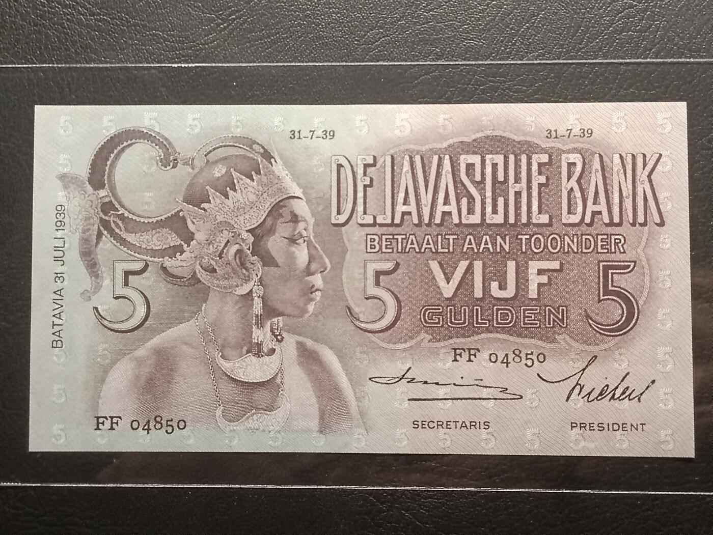 【年后首拍！】2026二月第三期，总217期 荷属东印度（现印度尼西亚）1939年5盾UNC千位号，民族舞蹈和四文告示