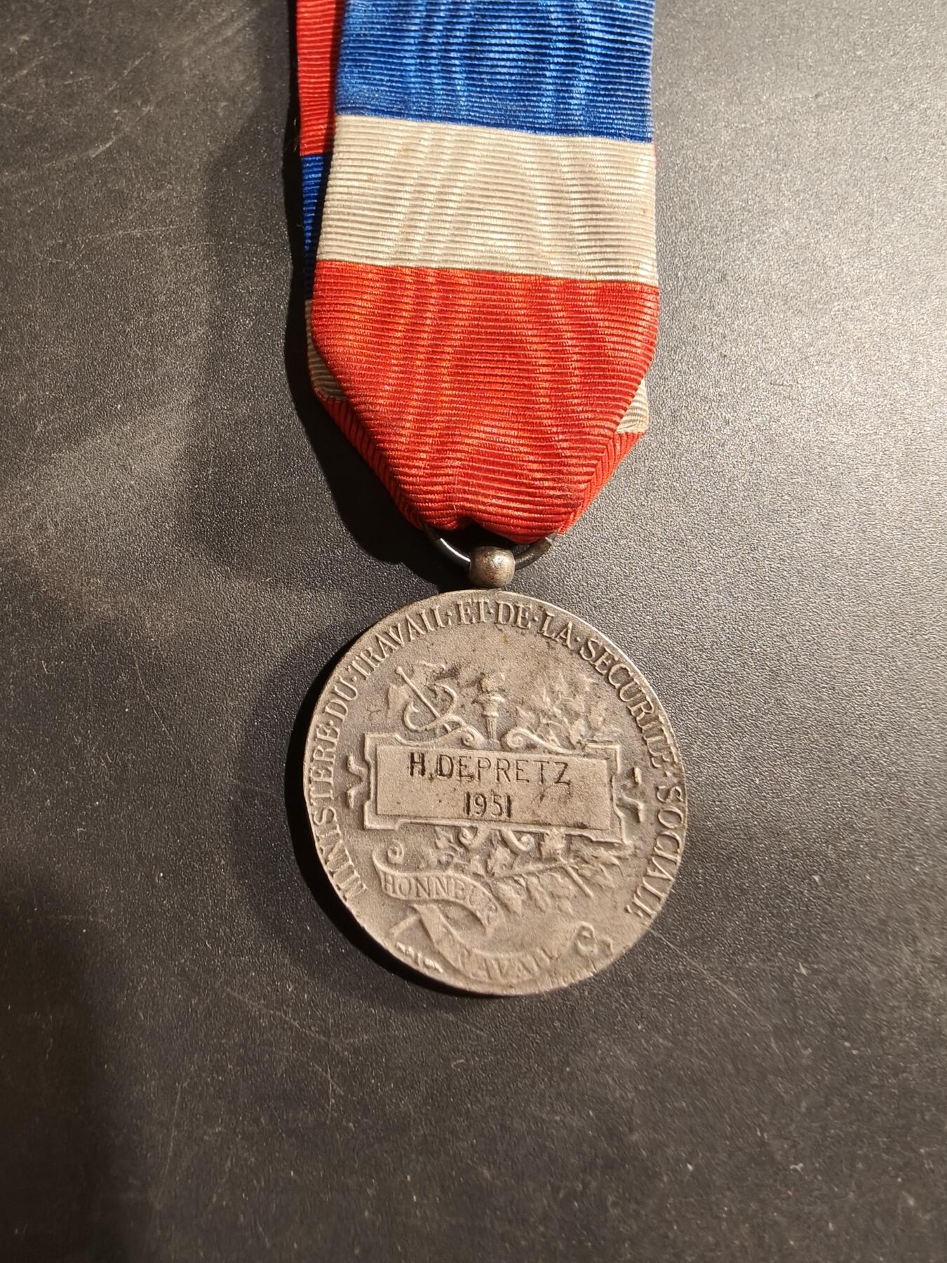 老王徽章第184期