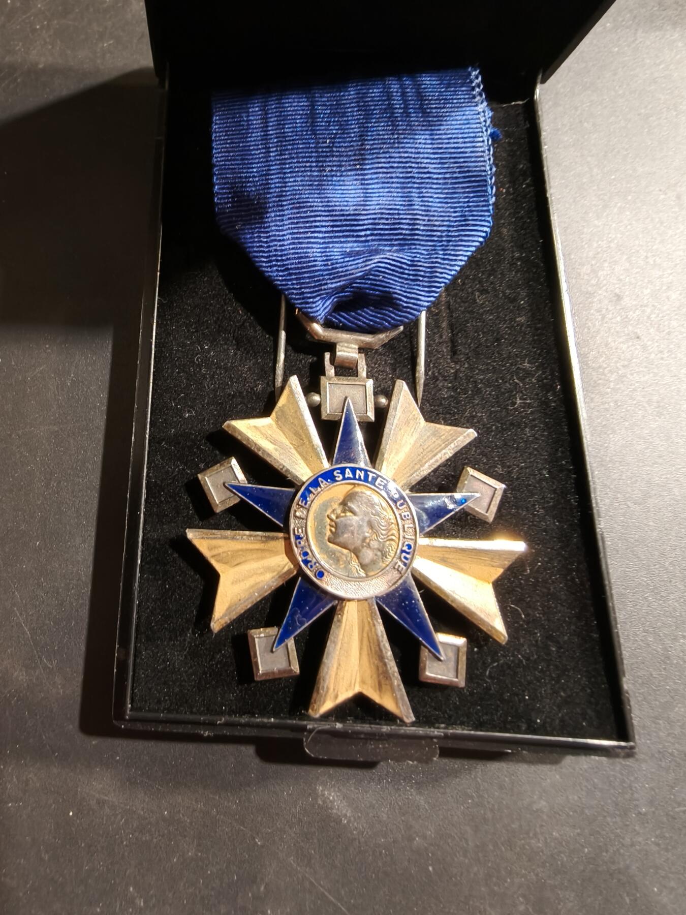 老王徽章第184期