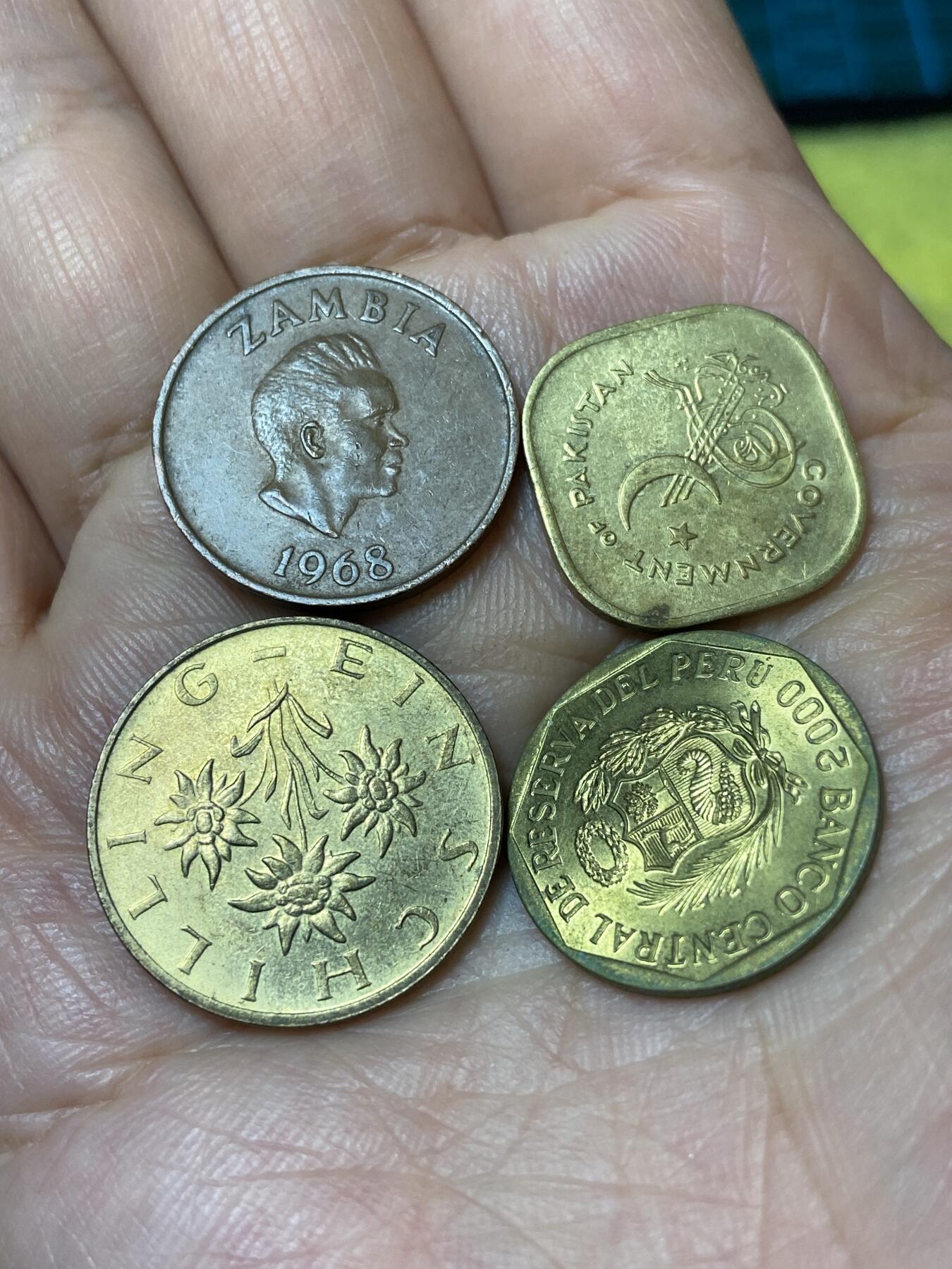 2026年第三十一场(总第二百场)英国一线回流散币新春特拍第三场(免佣金) 好品散币4枚：巴基斯坦🇵🇰1961年5派斯，秘鲁🇵🇪2000年10分，奥地利🇦🇹1990年1先令，赞比亚🇿🇲1968年2恩韦