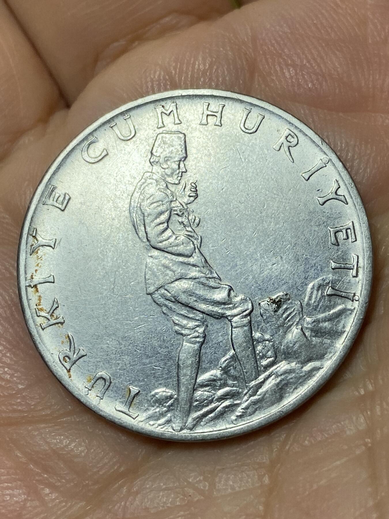 2026年第三十一场(总第二百场)英国一线回流散币新春特拍第三场(免佣金) 土耳其🇹🇷1972年2.5里拉(建国后第五套第二版，9克版)