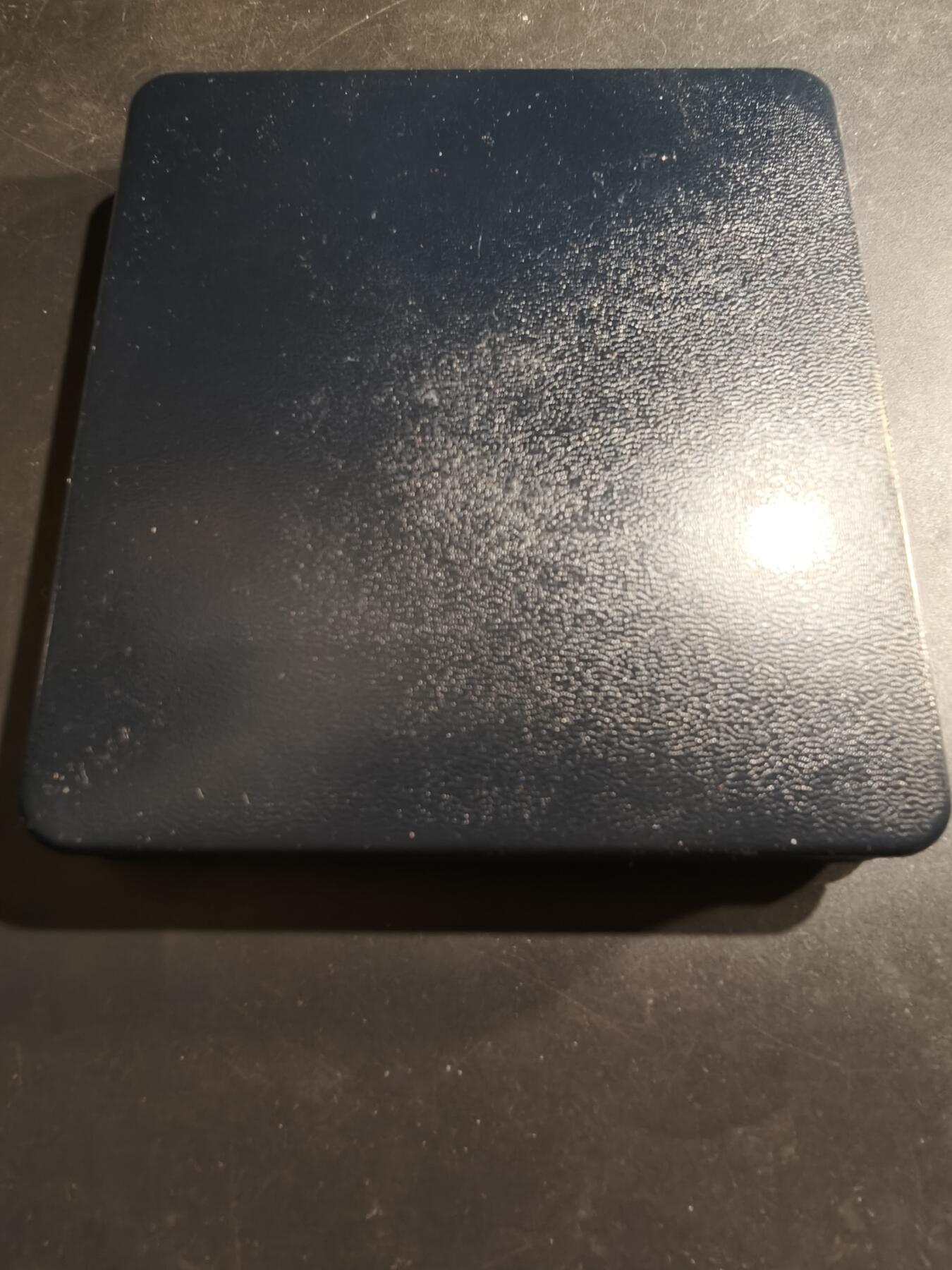 老王徽章第184期 法国贝尔福市阿尔斯通高速列车镀银大铜章    原盒     贝尔福市代表为贝尔福雄狮     直径80mm     重量250.9g