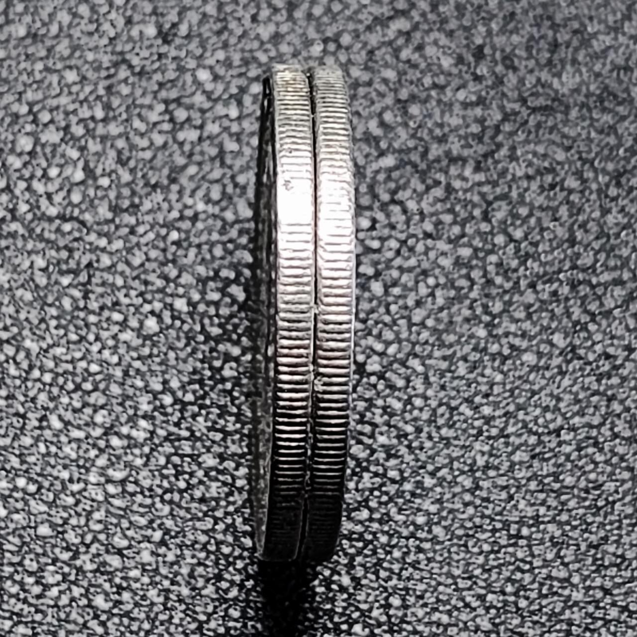 泉币菌-第195场- 新年快乐 新年第三场 本场拍品多 请提前出价 趣味币 饼子钱 应是英属香港壹圆镍币 25mm