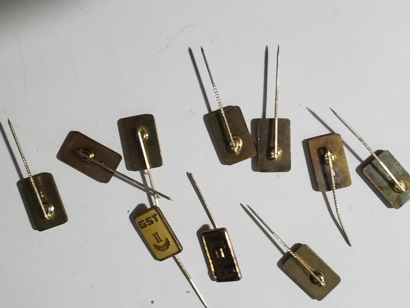 韵星假日军品类拍卖第42期 -- Rimey Holidays Militaria Auction 42 民主德国gst准军事部队射击证章一组十枚