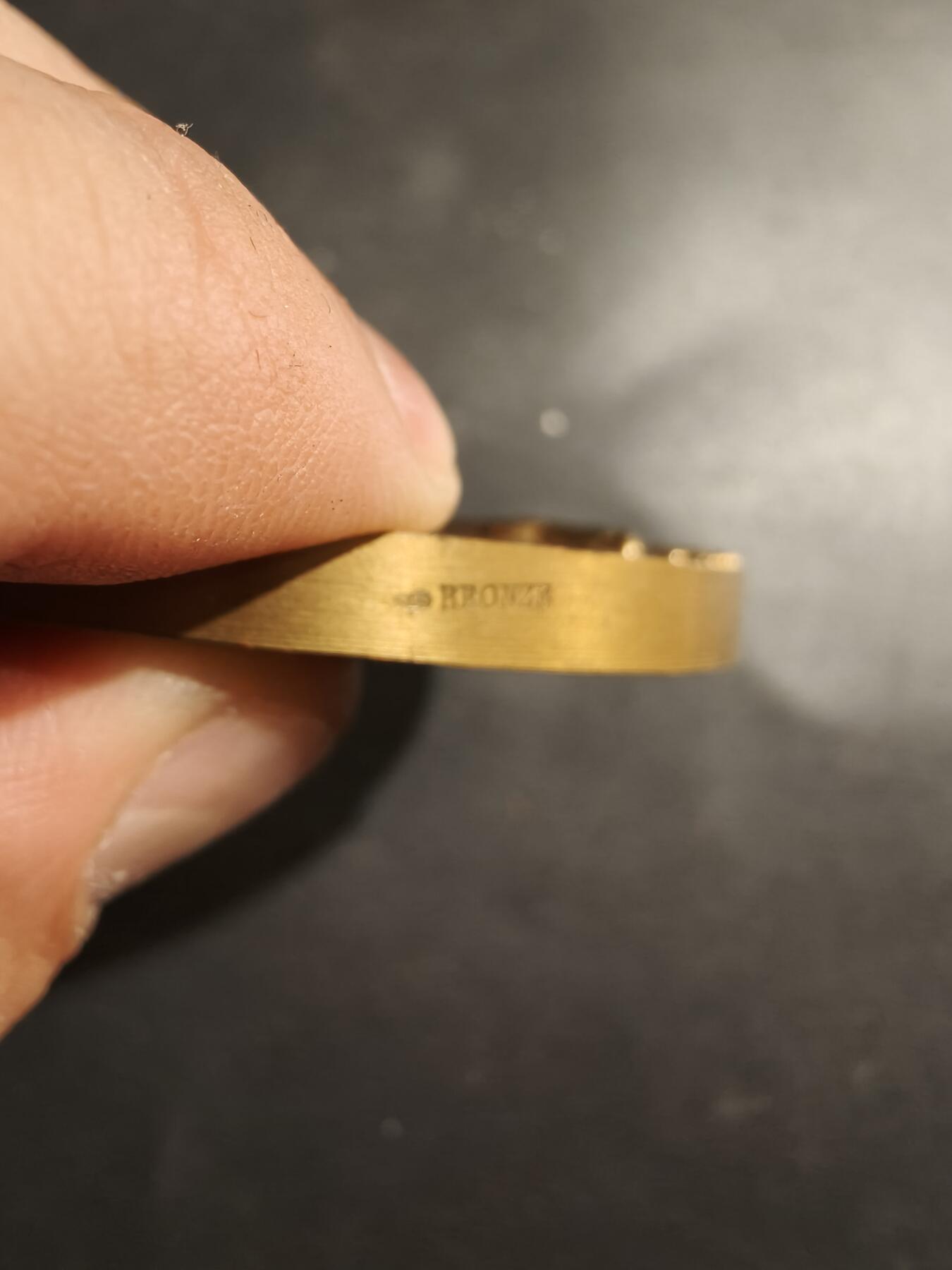 老王徽章第184期 法国电气工程总工会大铜章    原盒     直径68mm    重量162.1g