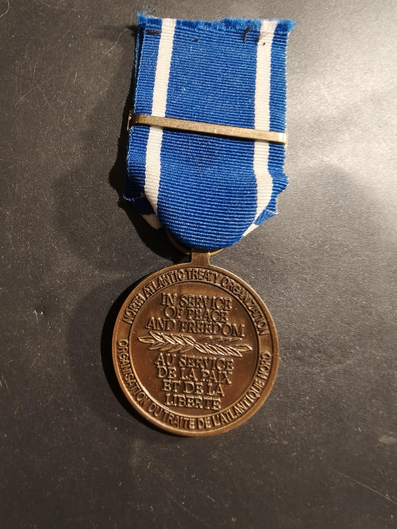 老王徽章第184期 北约维和奖章    前南斯拉夫勋条