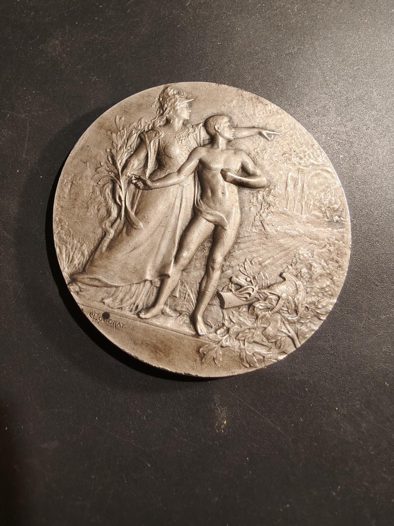 老王徽章第184期 法国瓦丁顿父子公司一战纪念大银章     原盒     大师库德雷作品    直径68mm   950银   重量148.8g