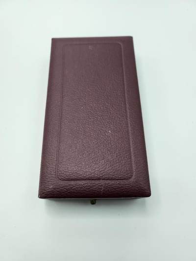 南水社第二次拍卖 德意志民主共和国人民警察忠诚服役奖章（二级/银级） 盒略齐全品相完好