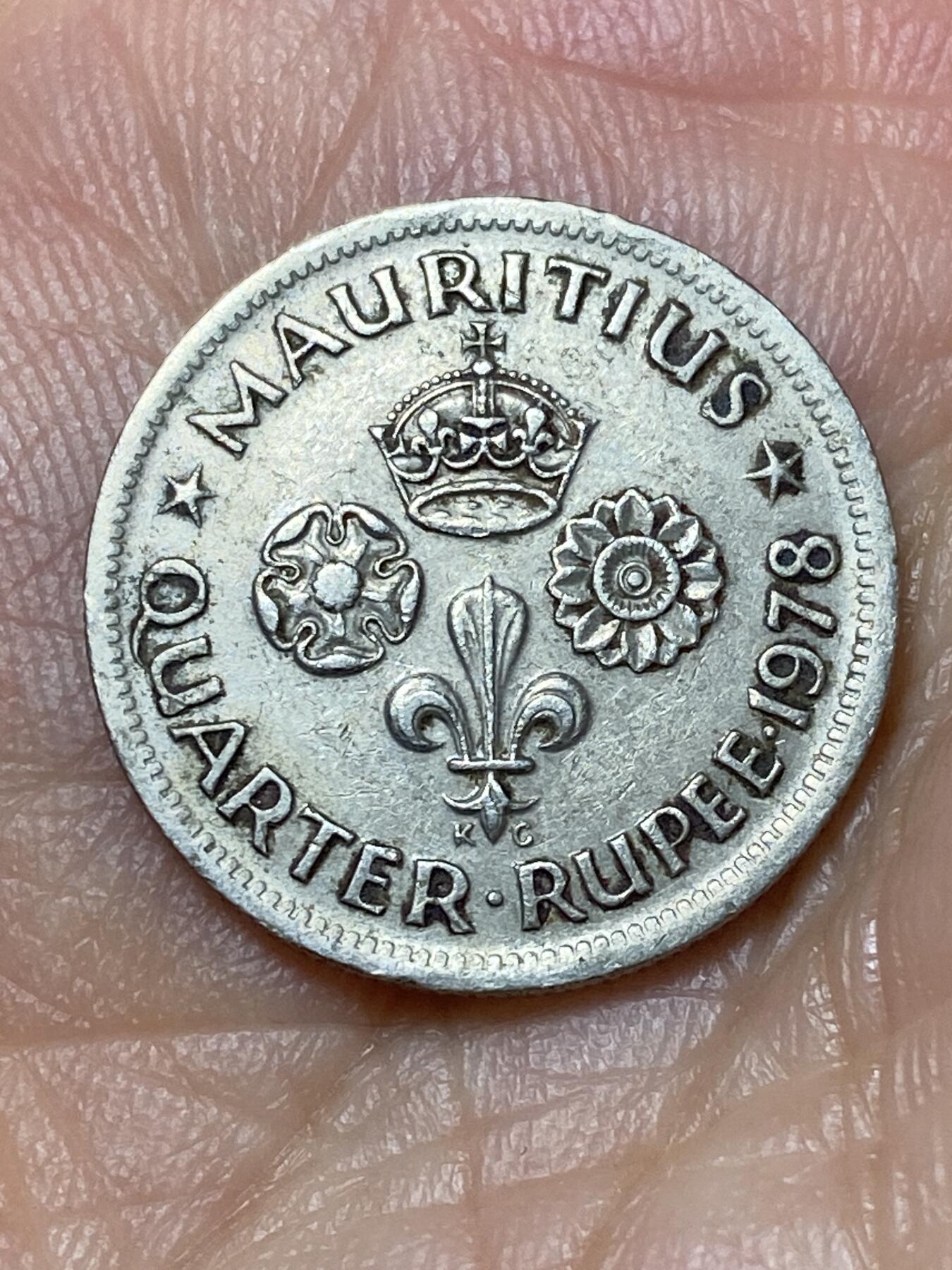 2026年第三十一场(总第二百场)英国一线回流散币新春特拍第三场(免佣金) 英属毛里求斯1978年1/4卢比(伊丽莎白二世青年带冠)