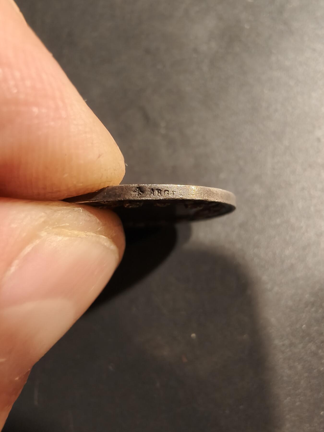 老王徽章第184期 法国婚章    蜜蜂银标950银     直径23mm     重量5g