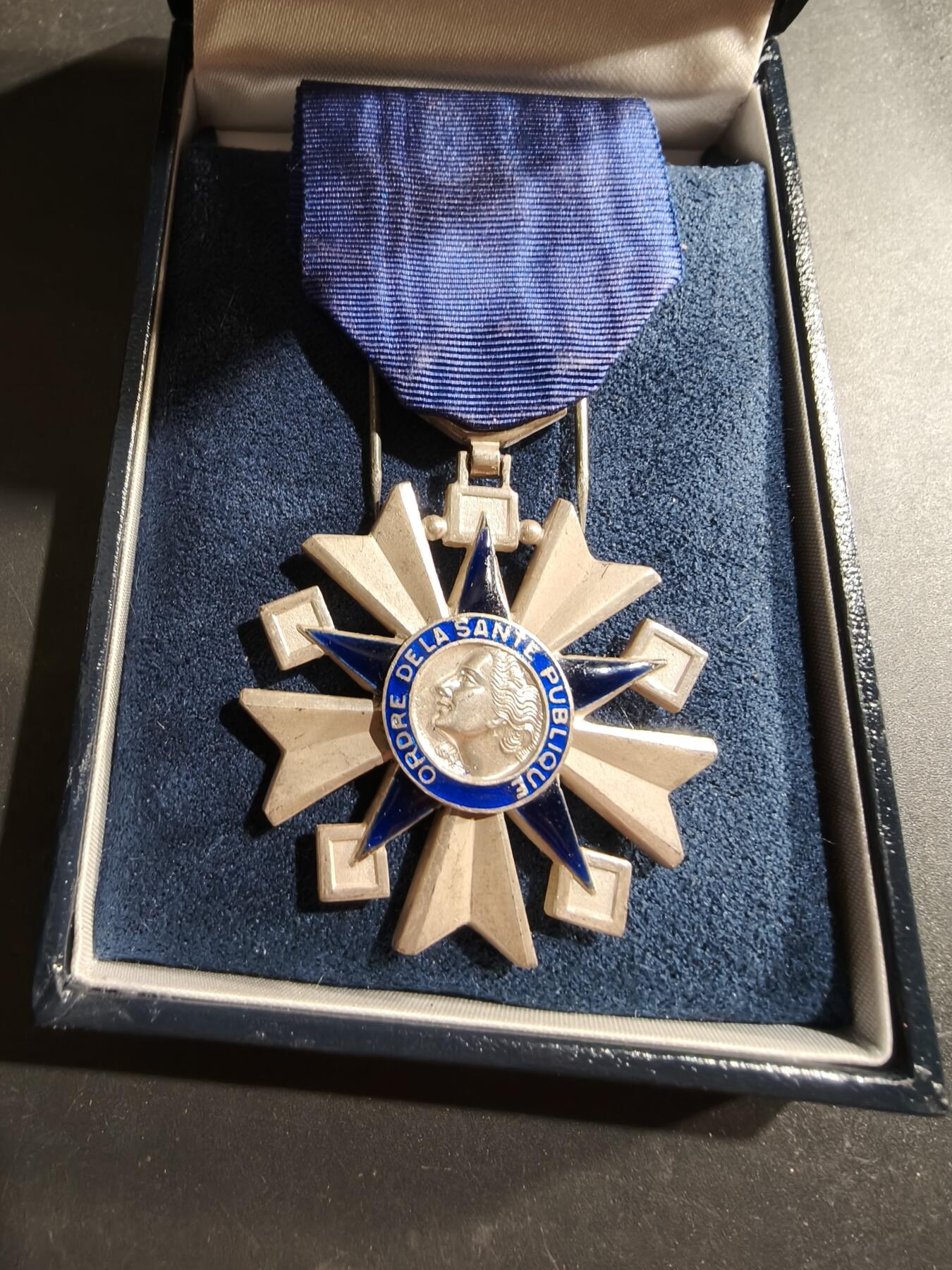 老王徽章第184期