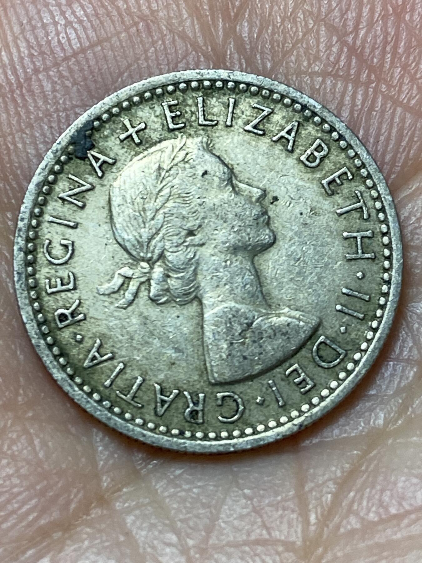 2026年第三十一场(总第二百场)英国一线回流散币新春特拍第三场(免佣金) 英国🇬🇧1954年6便士(伊丽莎白二世青年桂冠第二版，首发年)