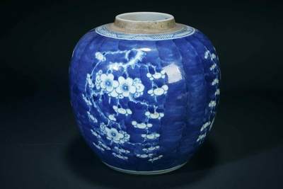 上海都达杂项专场三十六【年后发货全场包邮】 - 青花留白冰梅罐85-2