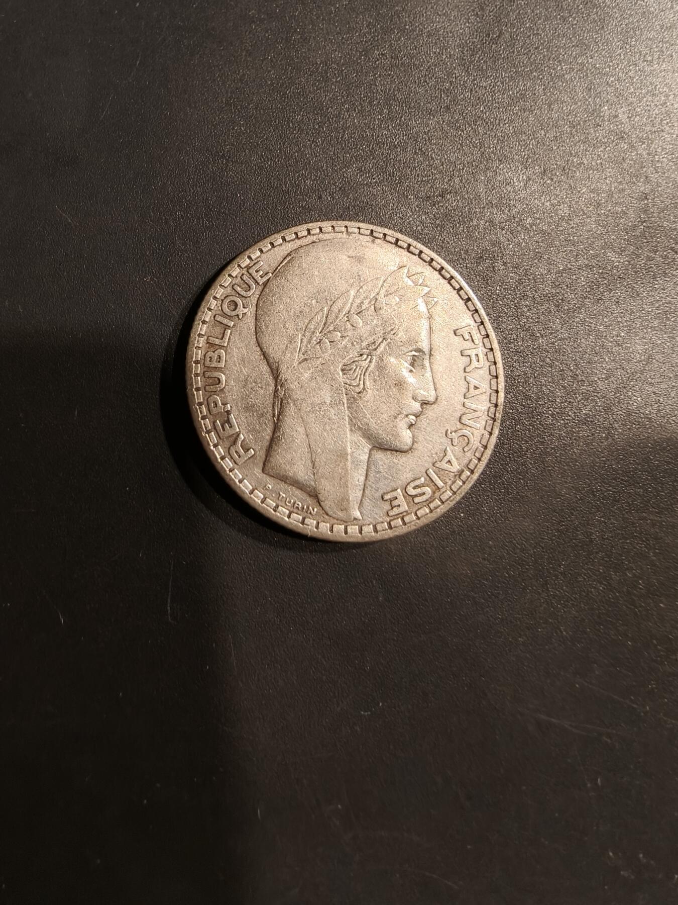 老王徽章第184期 法国1929年10法郎银币    680银    10g