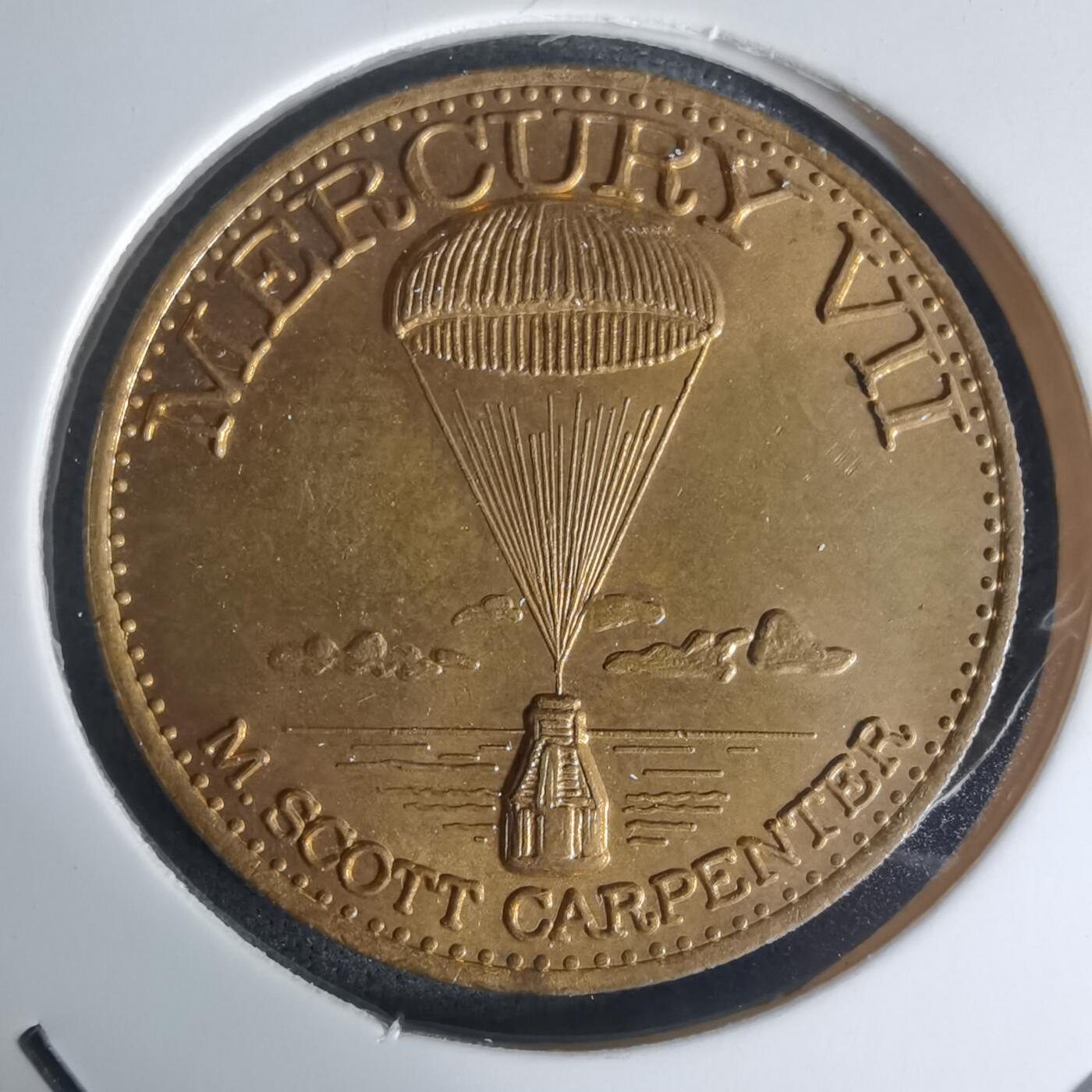 沼泽如烟--第1003场 航天纪念章