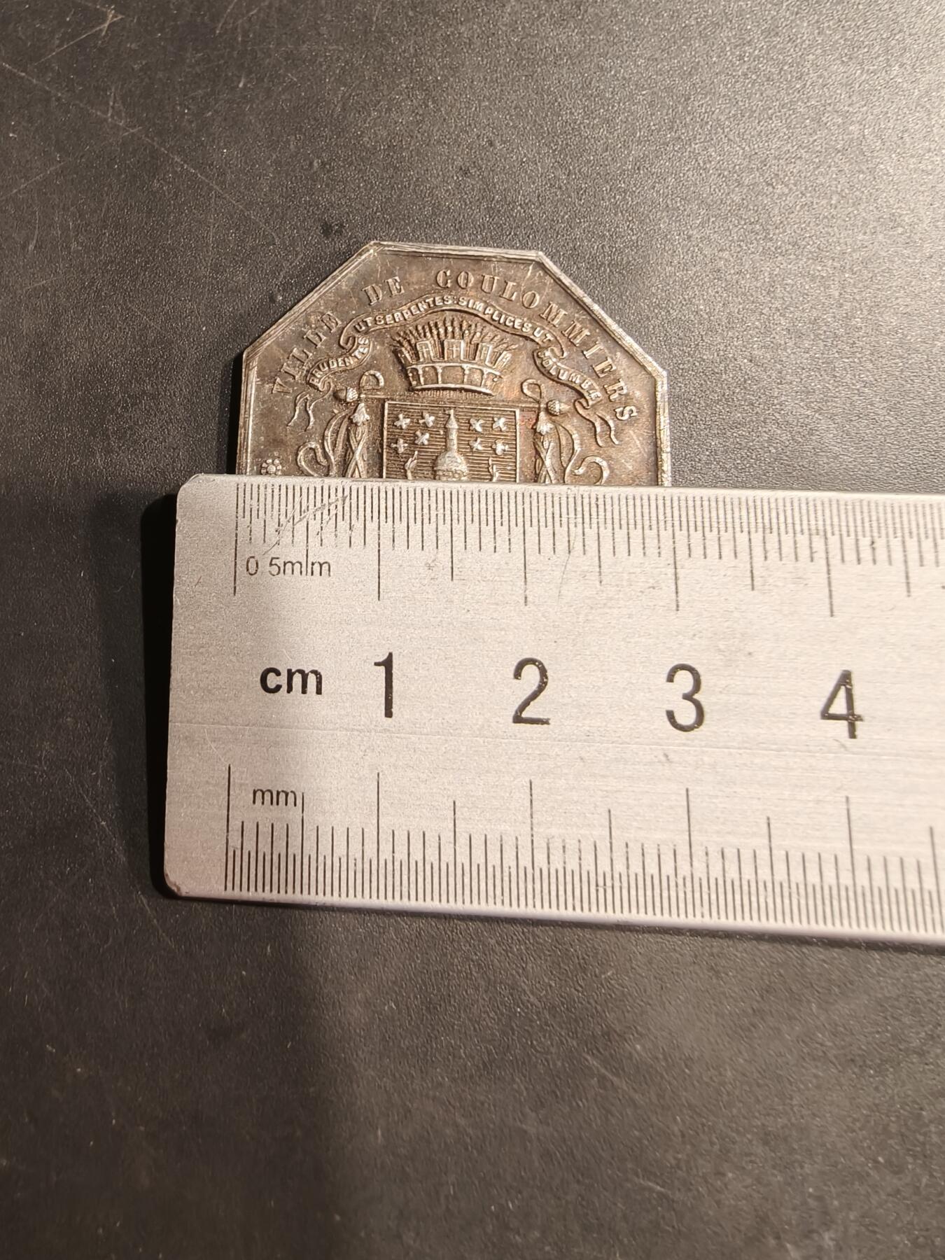 老王徽章第184期 法国奥尔良储蓄银行八角银章    950银    直径30mm    重量12.4g