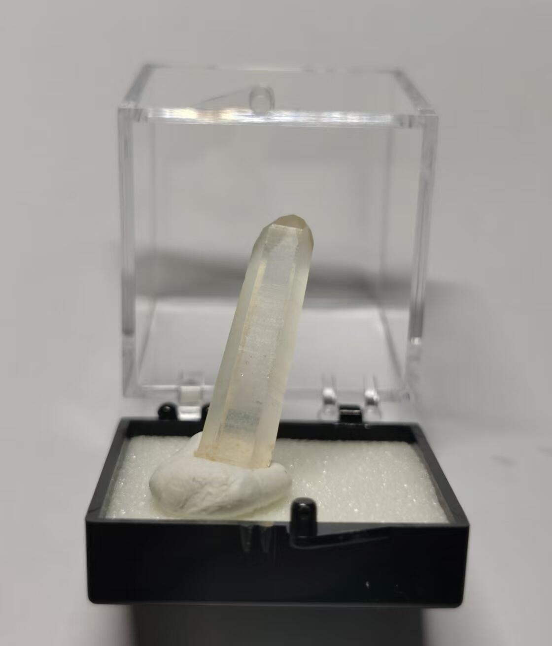 七河·世界世界币章杂件矿标化石小拍（总第38期） 藏家出品 X751（2）巴基斯坦带蓝针效应黄水晶原石矿标（盒子矿）本件拍品由合作藏家邮寄