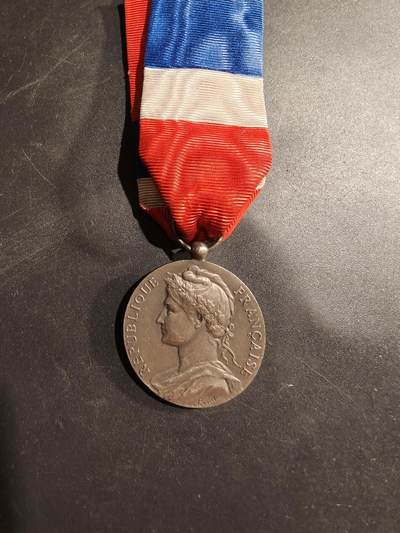 老王徽章第184期 - 法国银级劳工奖章    1961年实发   950银    11.7g