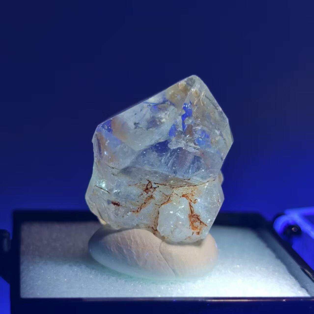 七河·世界世界币章杂件矿标化石小拍（总第38期） 藏家出品 X741（10） 马达加斯加红泥油胆水晶原石矿标（盒子矿） 本件拍品由合作藏家邮寄