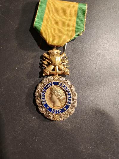 老王徽章第184期 - 法国军事奖章   三共时期    950银镀金珐琅     21g